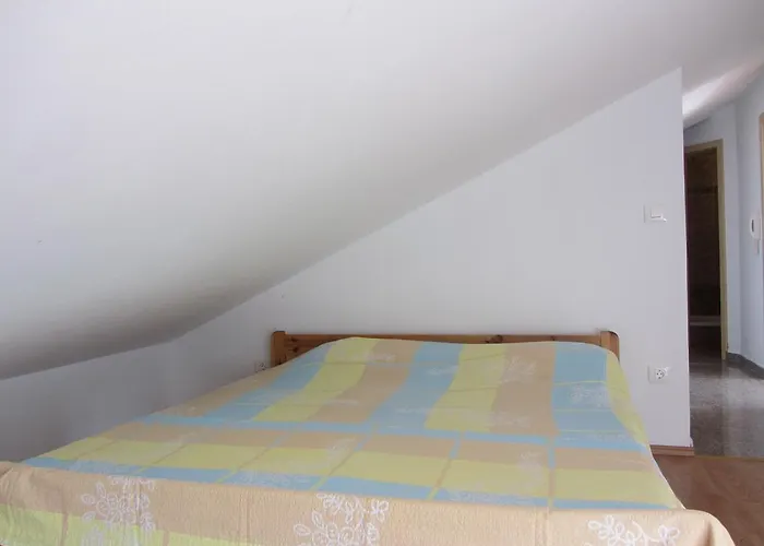 迪利亚公寓 公寓 马林斯卡